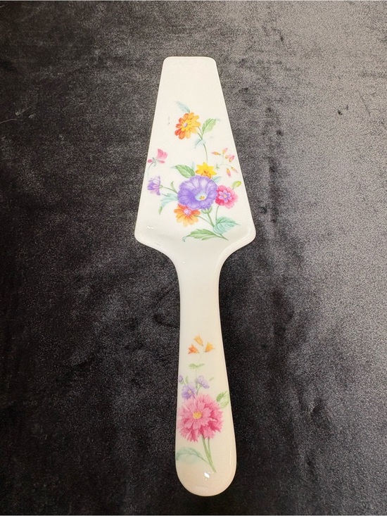Other - Vintage Andrea By Sadie Porcelain Floral Cake Server